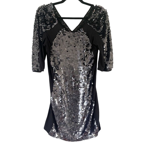 Mac Duggal Black Sequined Bodycon Short Sleeve Mini Dress Size 6